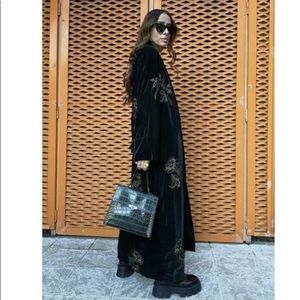 New NWT Zara Embroidered Velvet Kimono Dress Green Limited Edition Medium Large